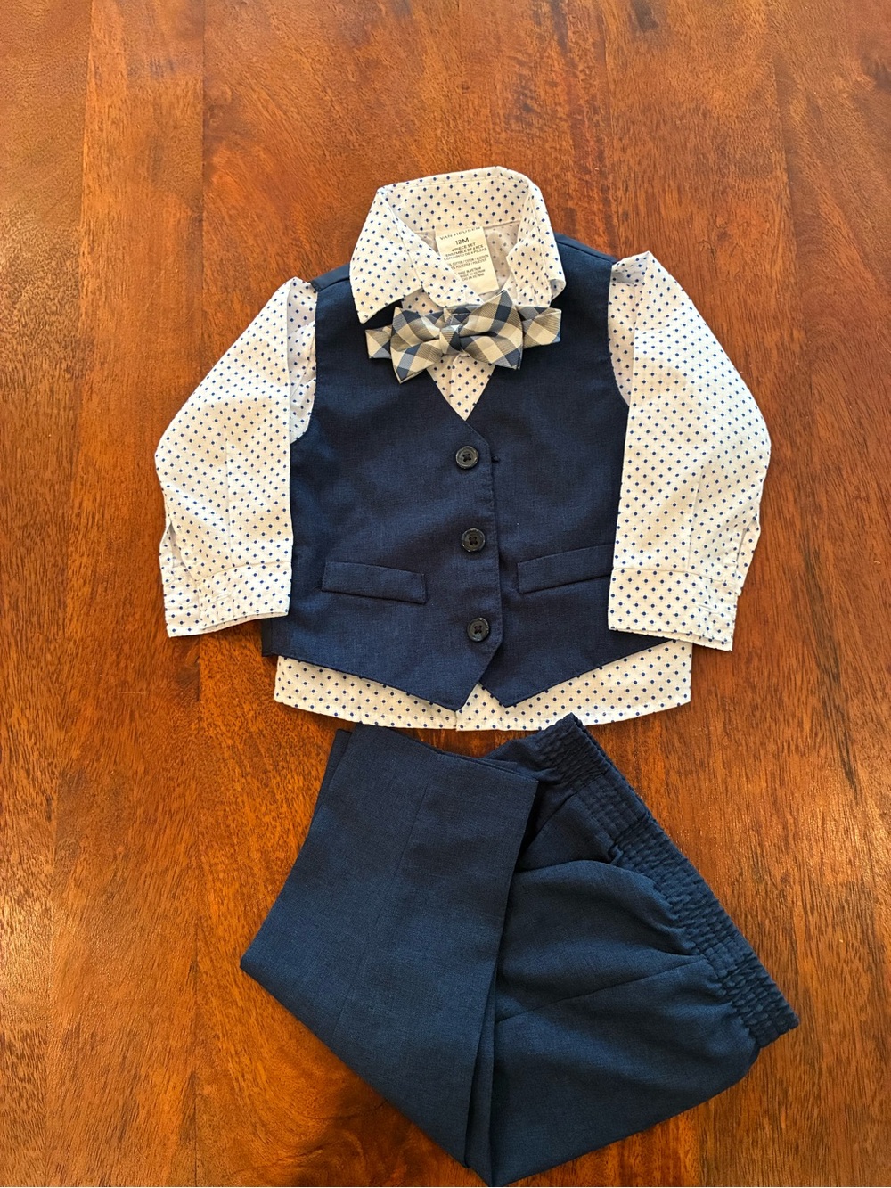 Van Heusen Navy 4-Piece Vest Set with White Polka Dot Shirt & Plaid Bow Tie